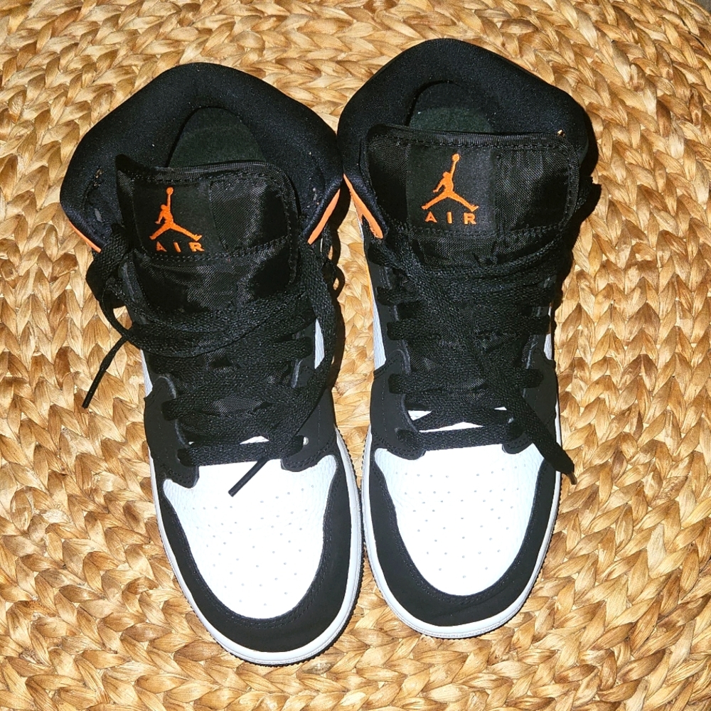 Jordan 1 Mid Shattered Backboard